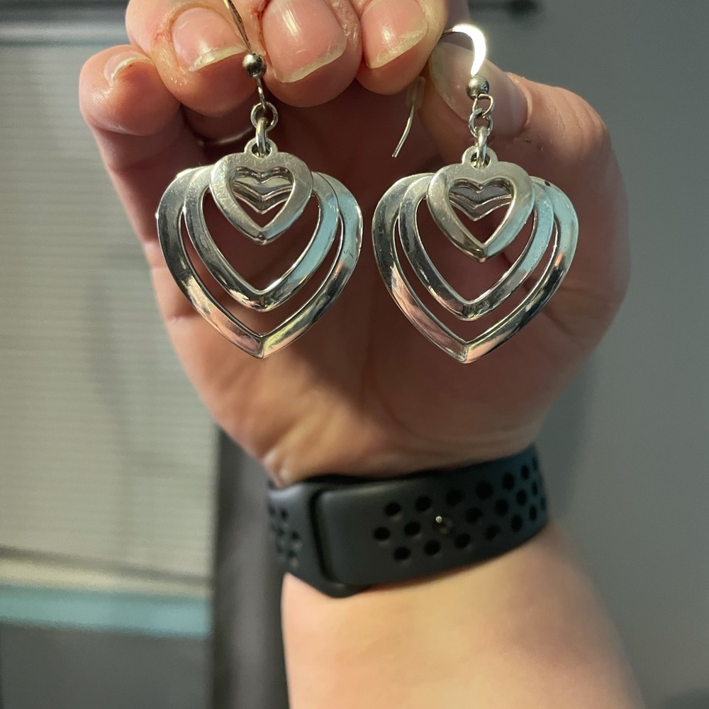 Heart dangle earrings